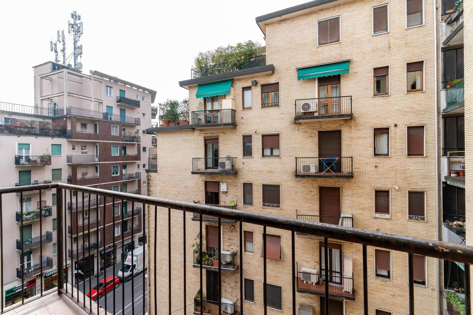Apartment Porta Romana Nuovo Trilocale Wifi E Ac Mailand